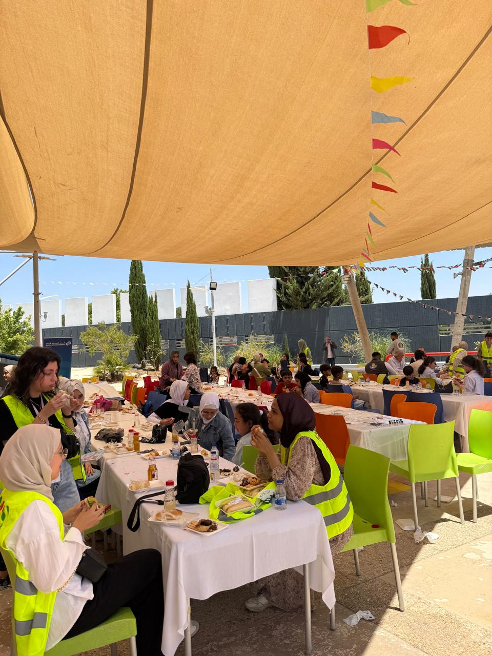 Madar Al-Saa Images 0.12672203447061026