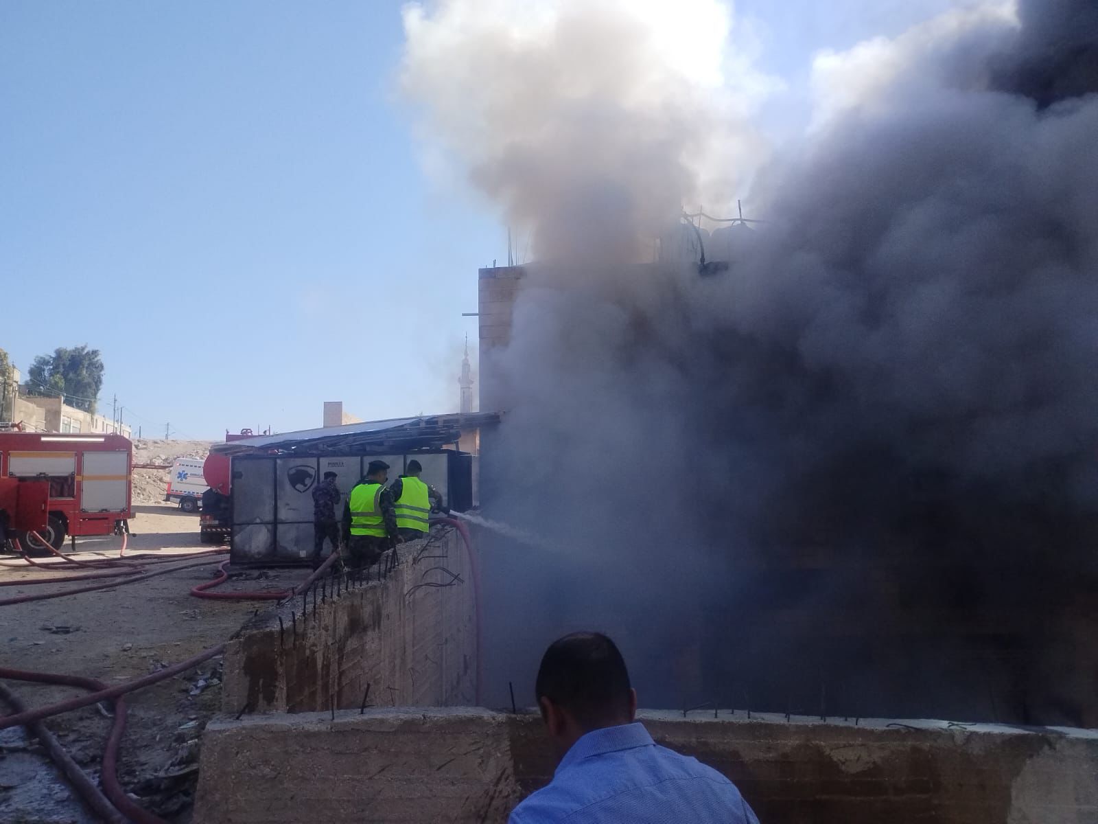 Madar Al-Saa Images 0.013297906521905767