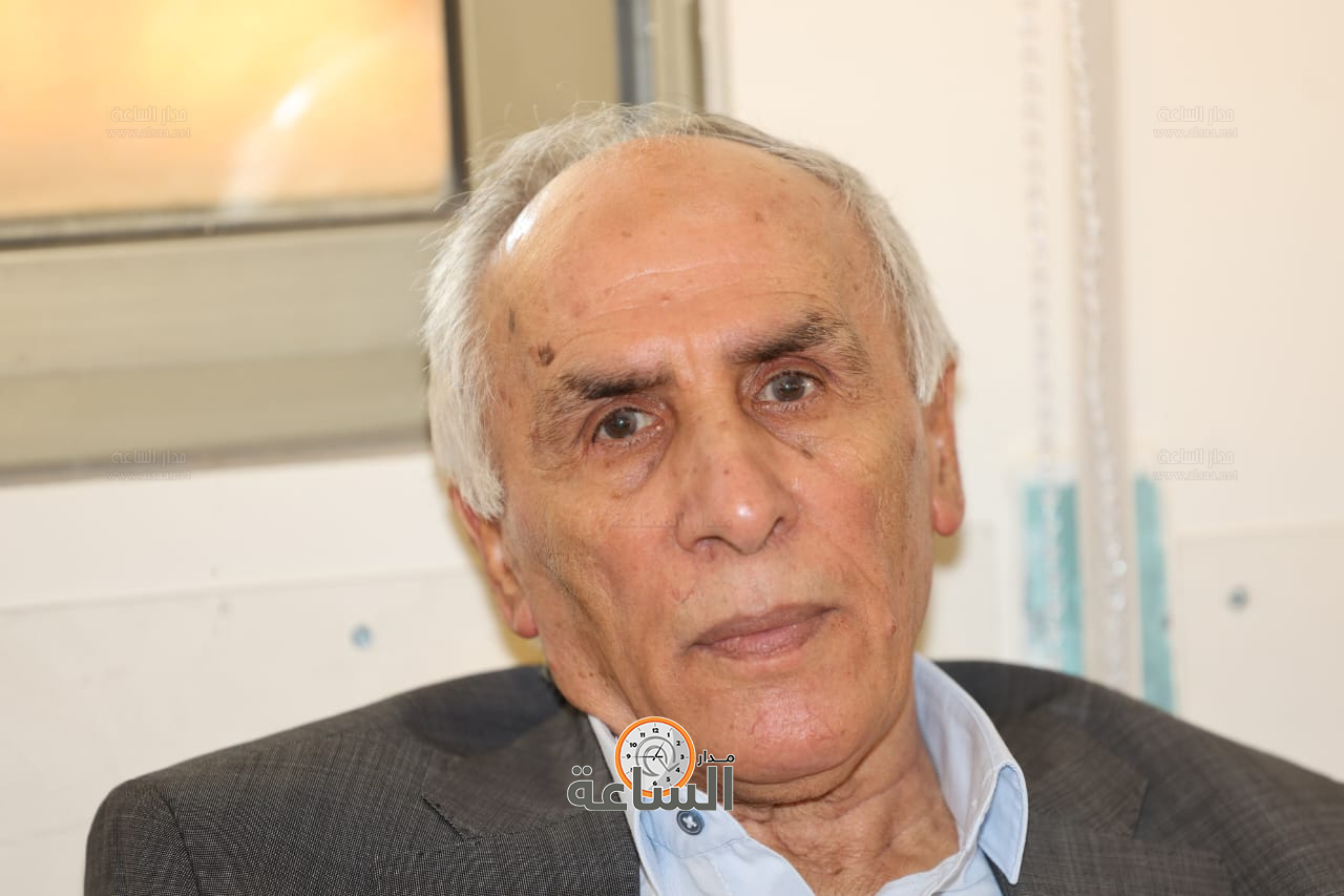 Madar Al-Saa Images 0.0437779325644263