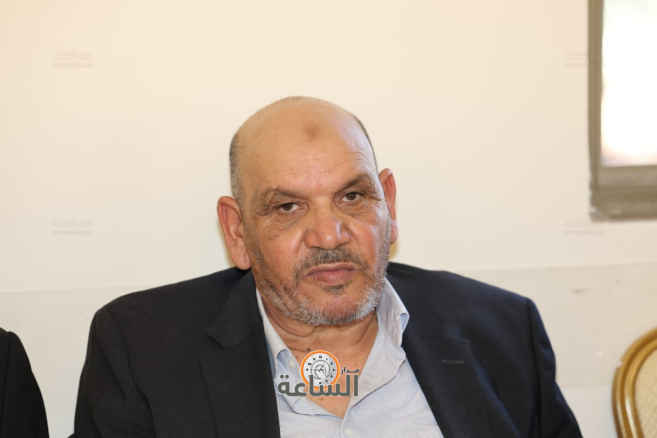 Madar Al-Saa Images 0.1714469680375068