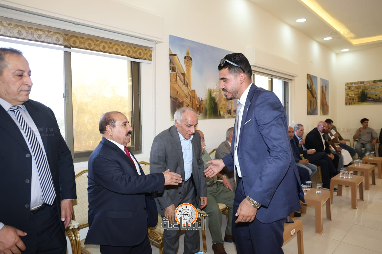 Madar Al-Saa Images 0.8332571379122895