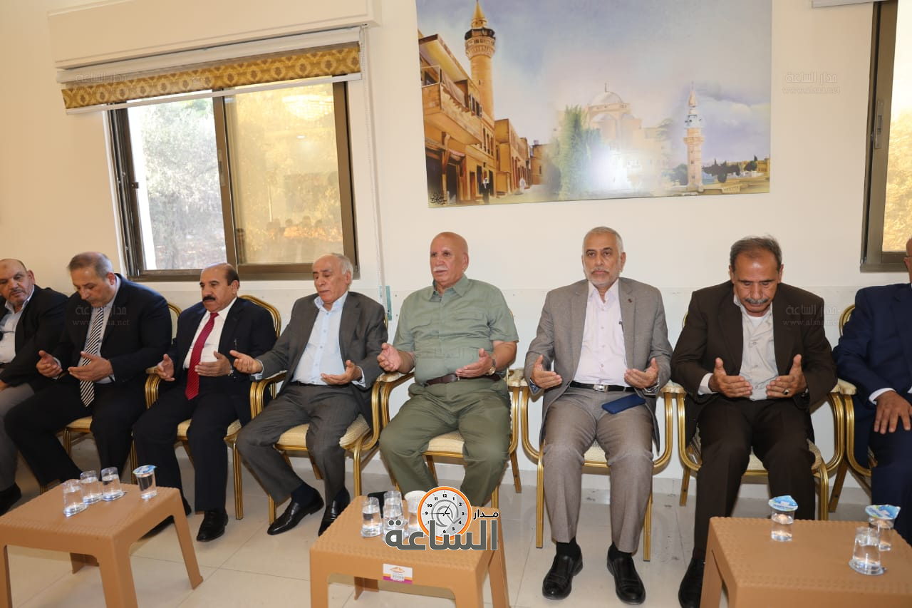 Madar Al-Saa Images 0.803765792248535