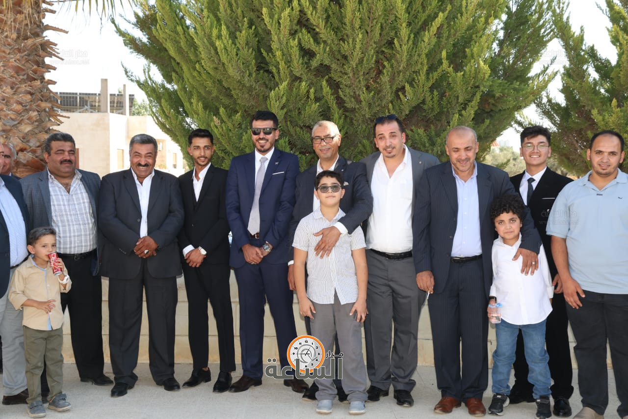 Madar Al-Saa Images 0.8725226663425885