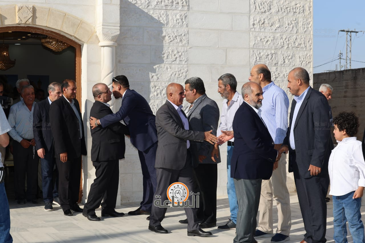 Madar Al-Saa Images 0.10120385889667616