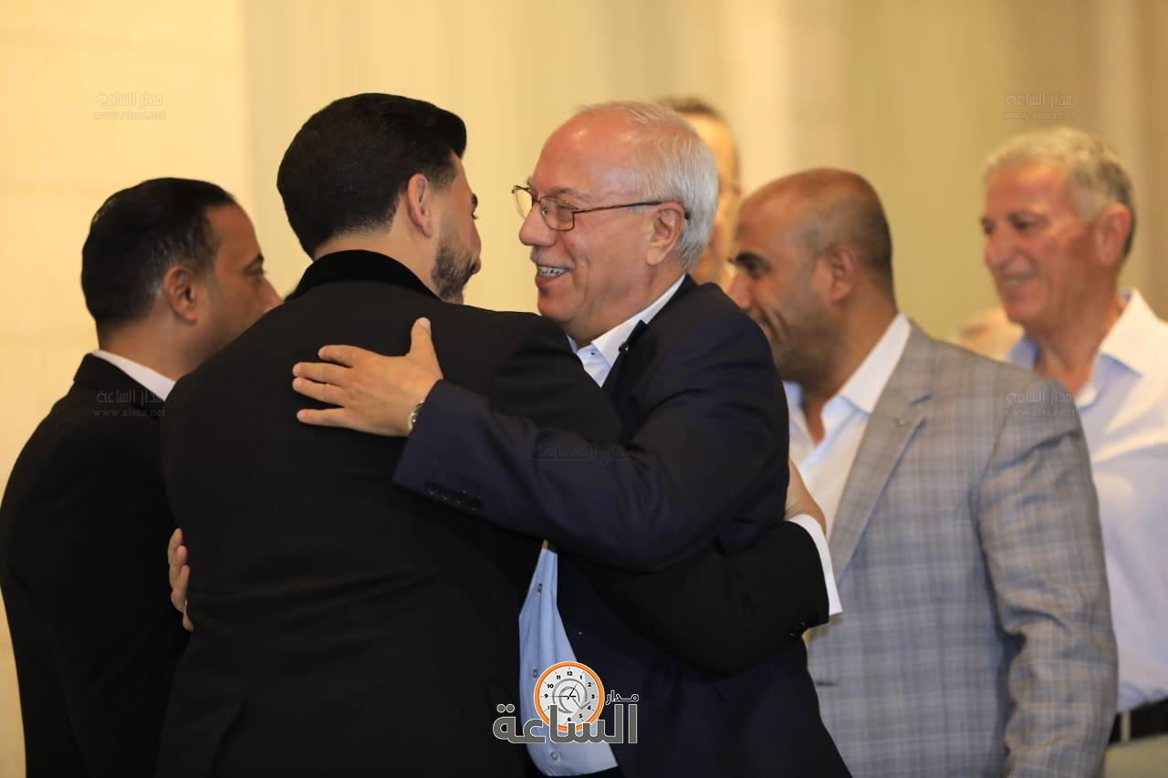 Madar Al-Saa Images 0.2759088610643776