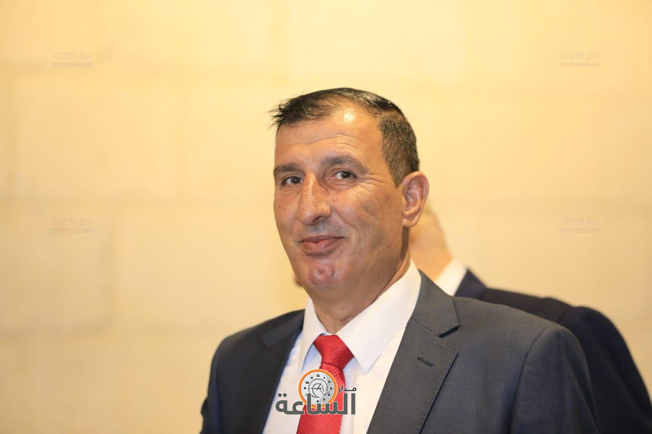 Madar Al-Saa Images 0.45672829179324237