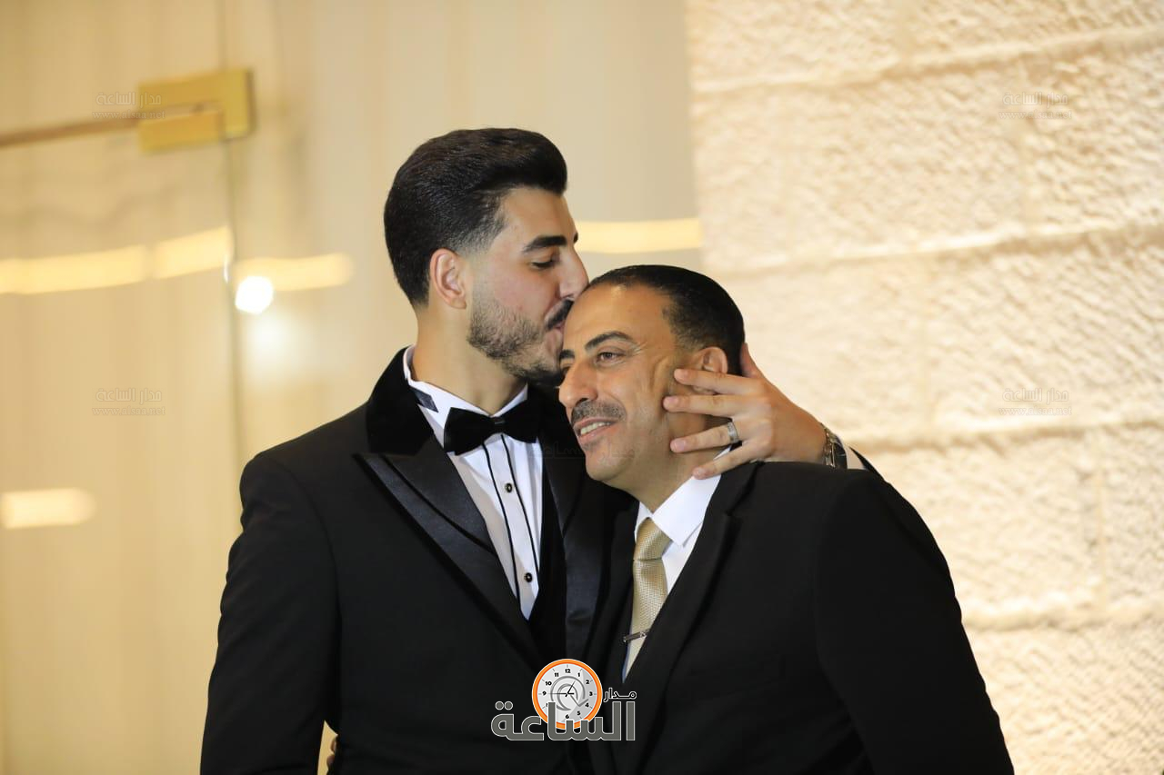 Madar Al-Saa Images 0.7853974105619946