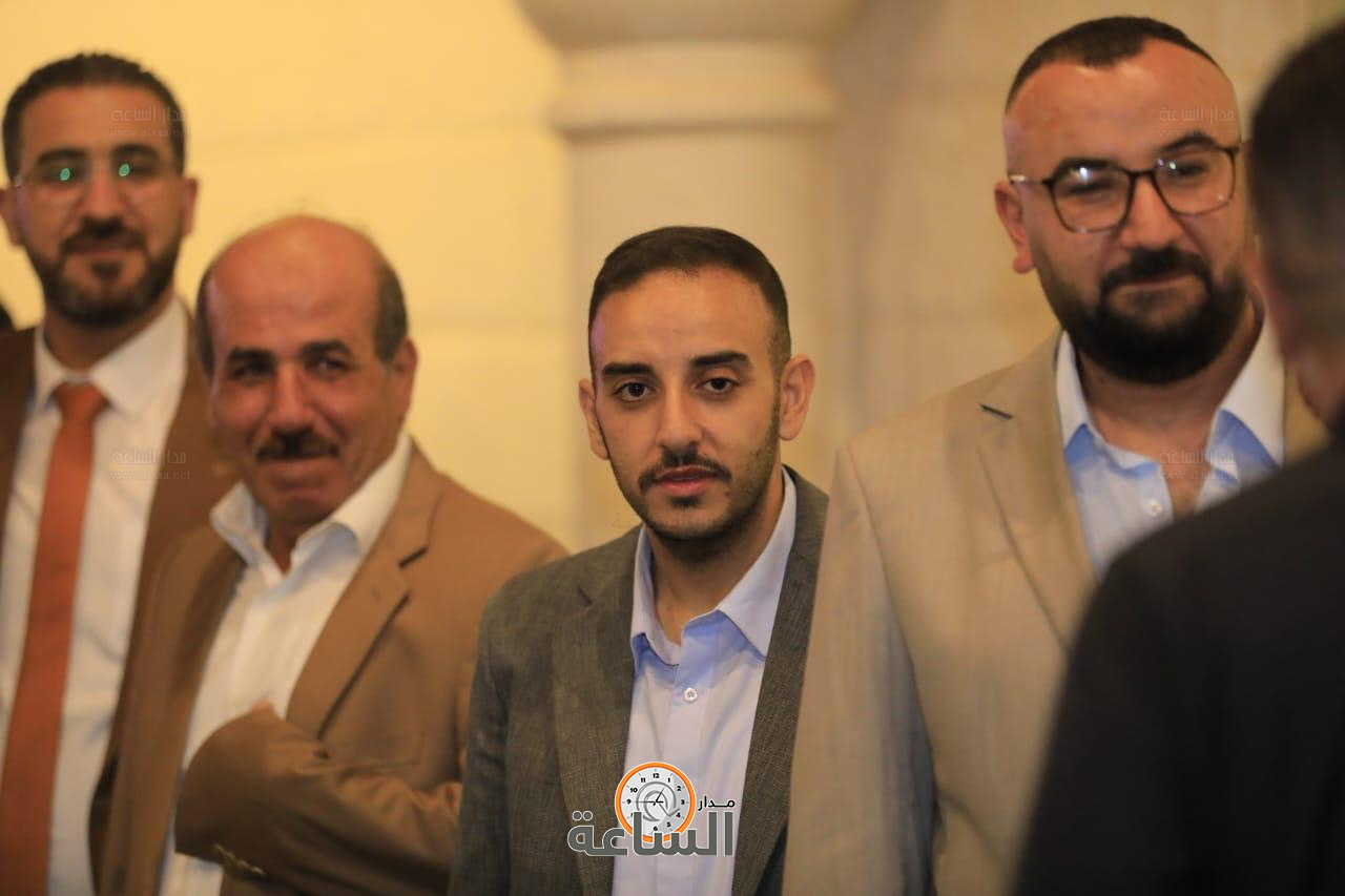 Madar Al-Saa Images 0.2428452763998521