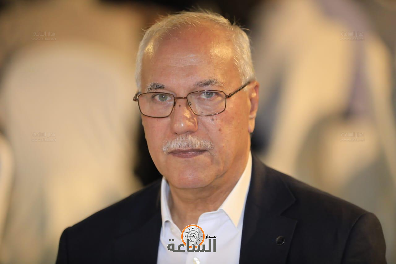 Madar Al-Saa Images 0.2502145858879118