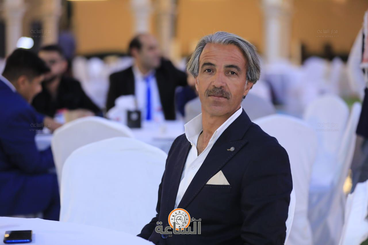 Madar Al-Saa Images 0.9401441957626133