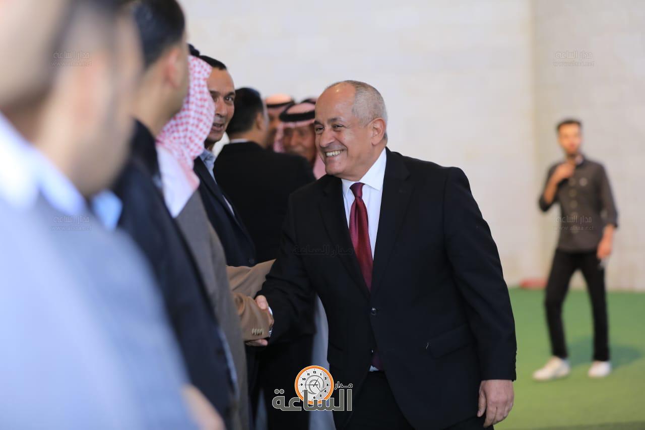 Madar Al-Saa Images 0.028172790841911155