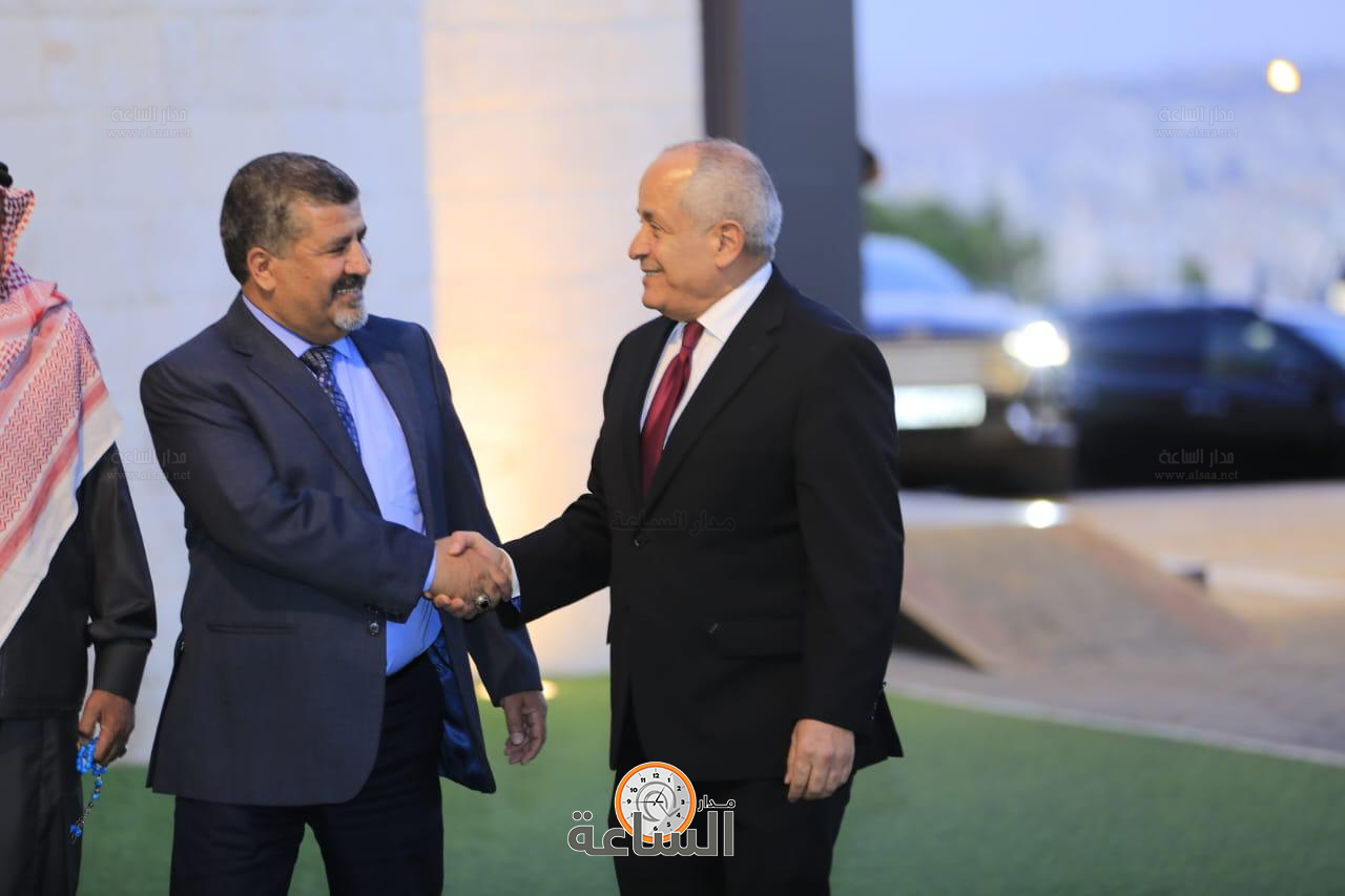 Madar Al-Saa Images 0.3675098116162423