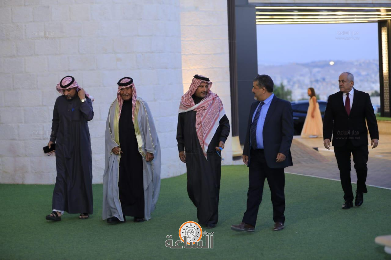 Madar Al-Saa Images 0.13450555334725145