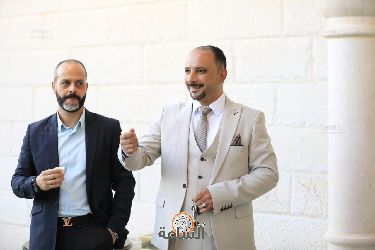 Madar Al-Saa Images 0.8760279835686938