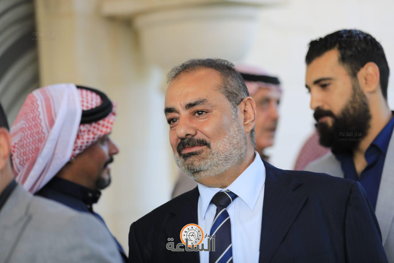 Madar Al-Saa Images 0.6591646778257617