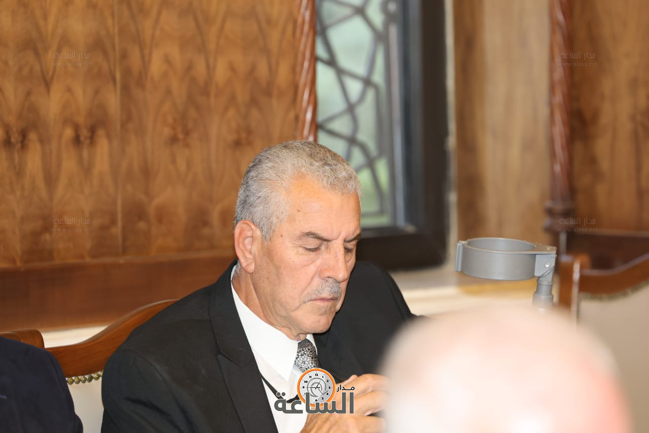 Madar Al-Saa Images 0.3606647114735375