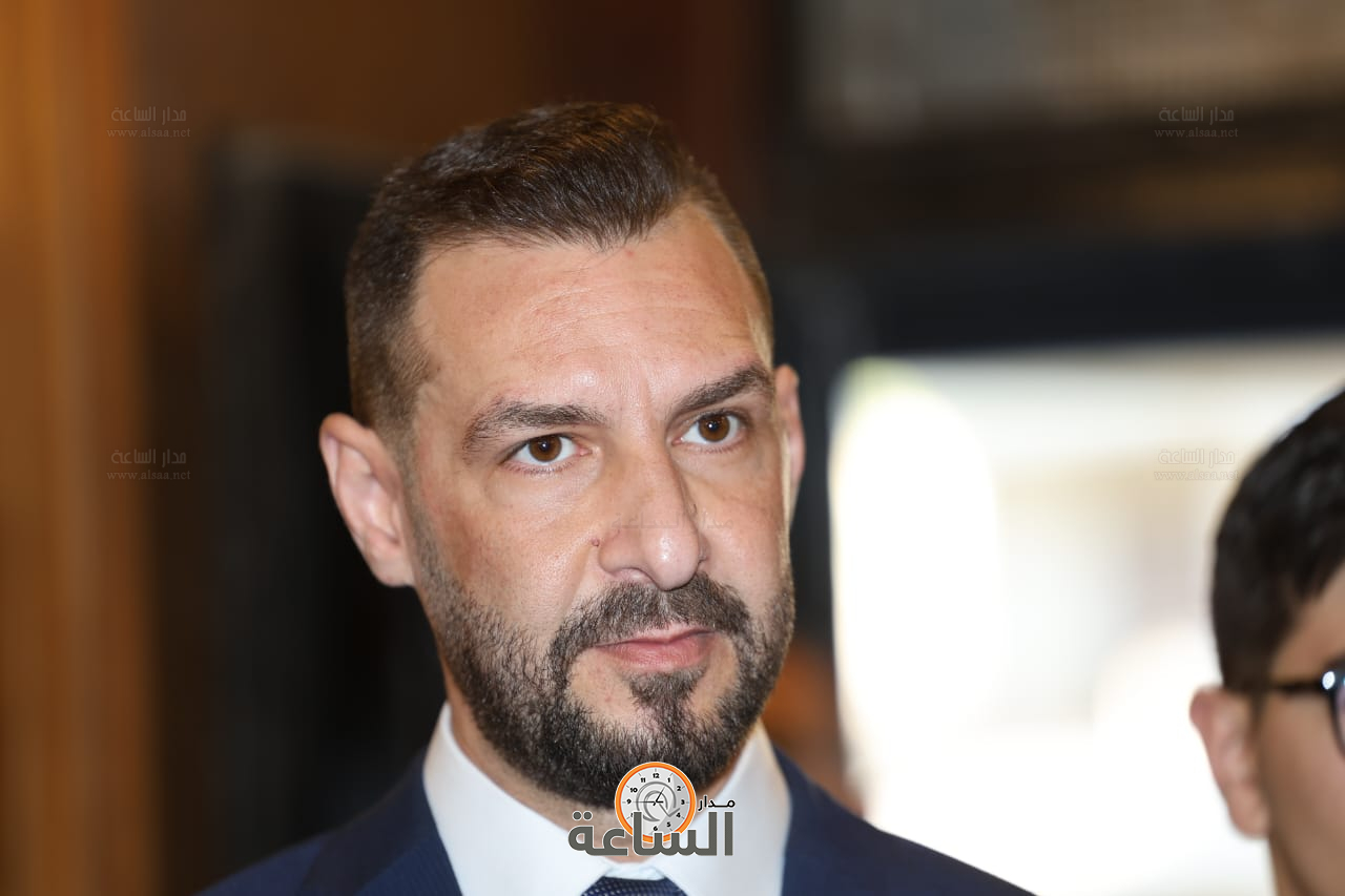 Madar Al-Saa Images 0.9003615603935458