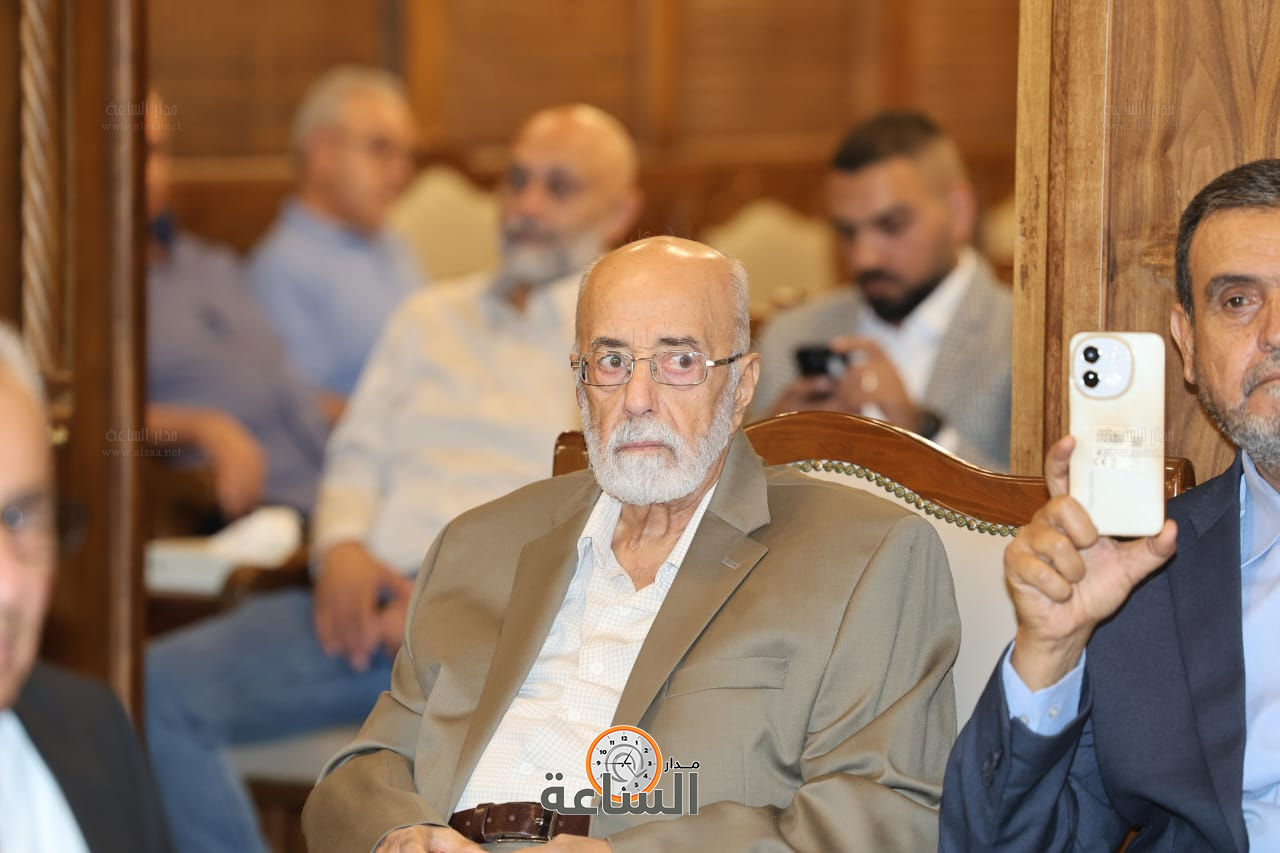 Madar Al-Saa Images 0.6136168115365926