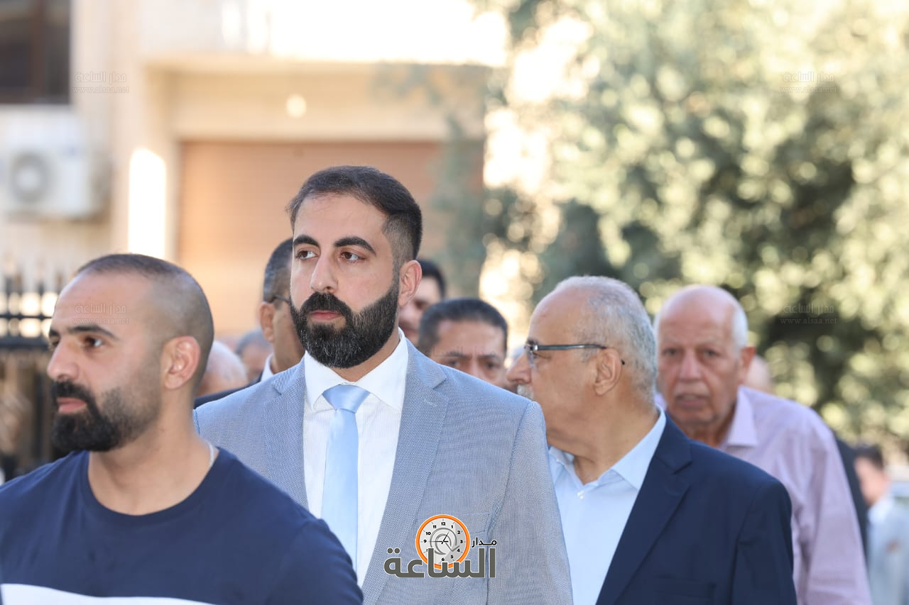 Madar Al-Saa Images 0.6208632788625018