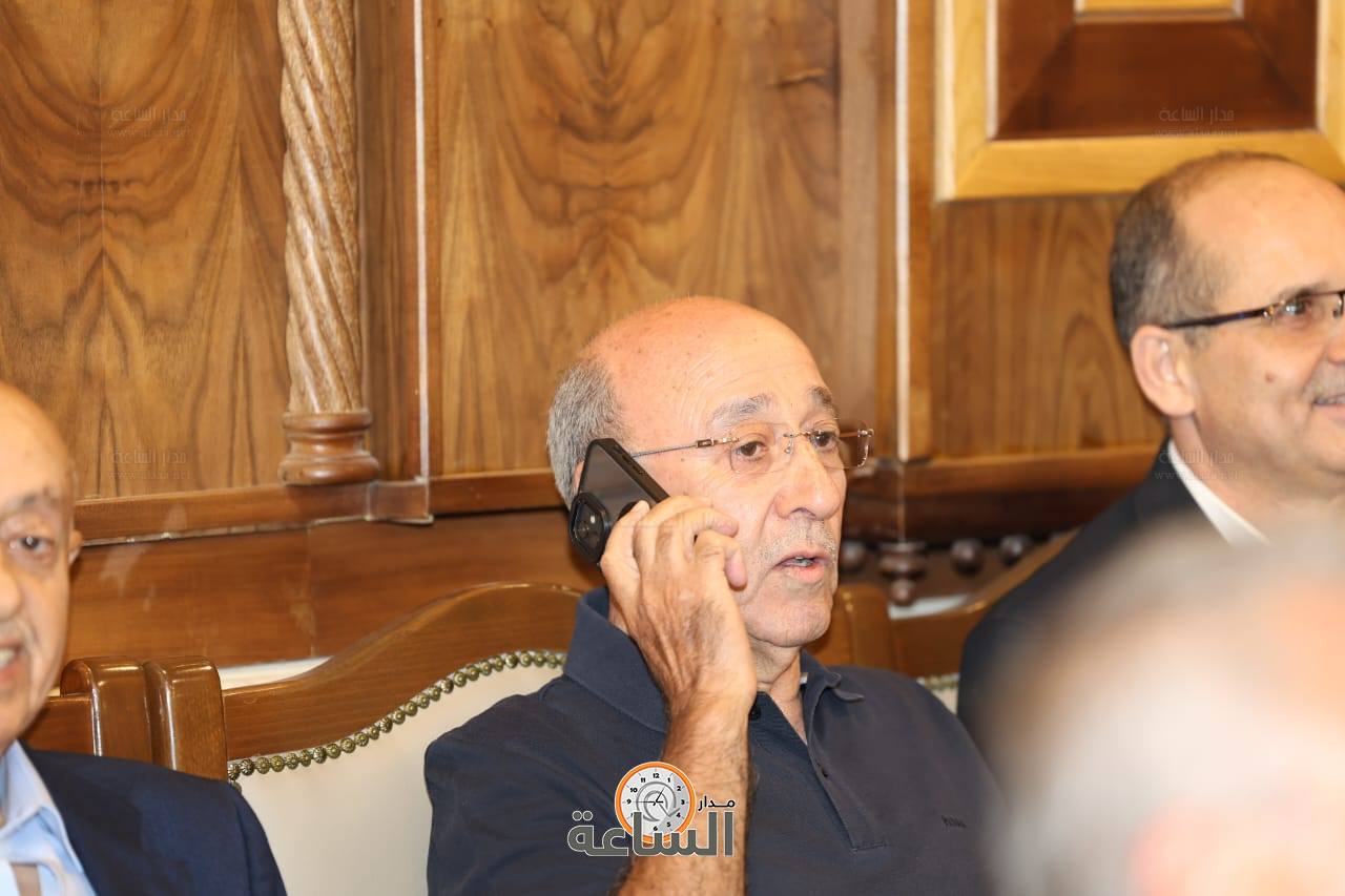 Madar Al-Saa Images 0.5882784883892934