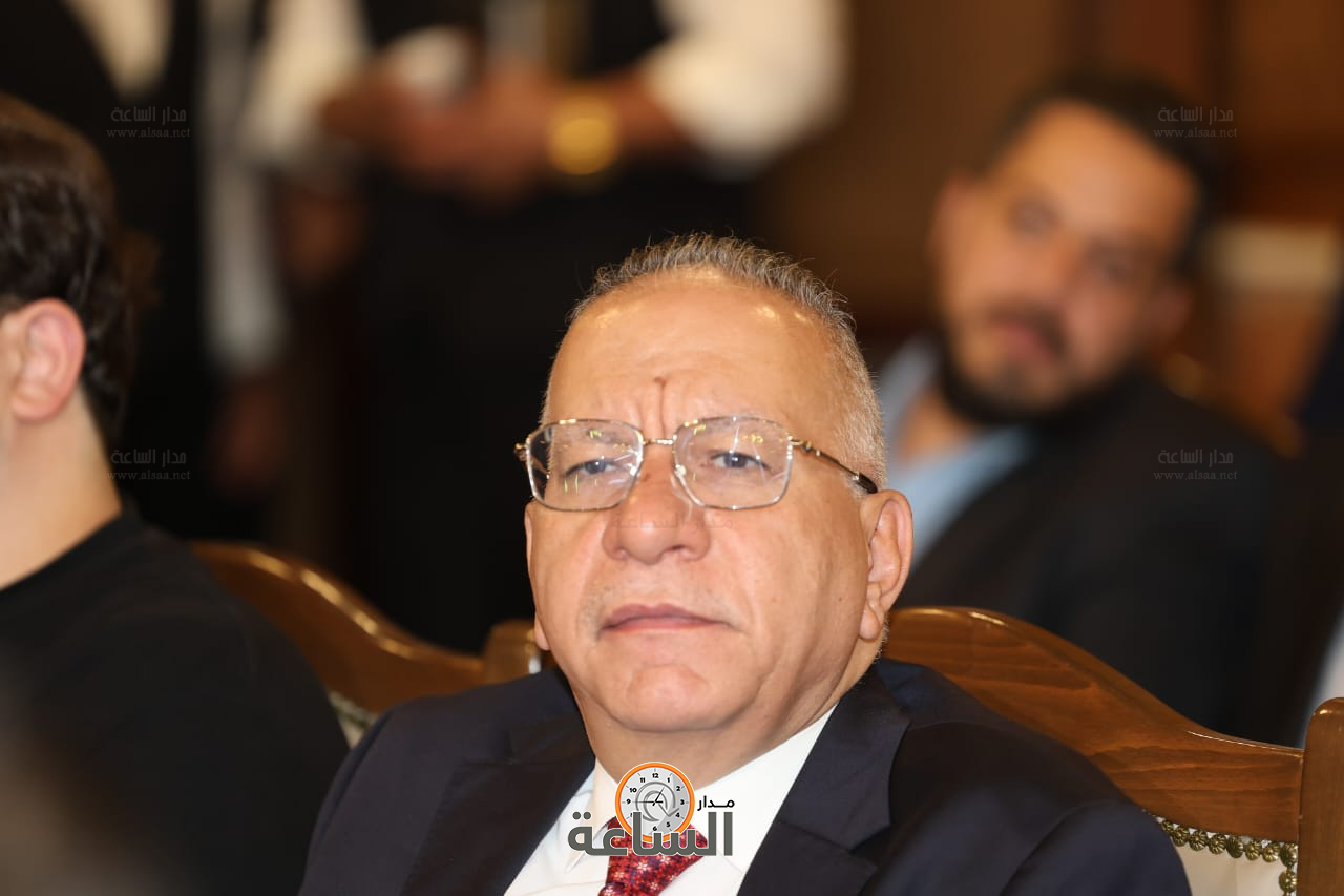 Madar Al-Saa Images 0.5869075154043711