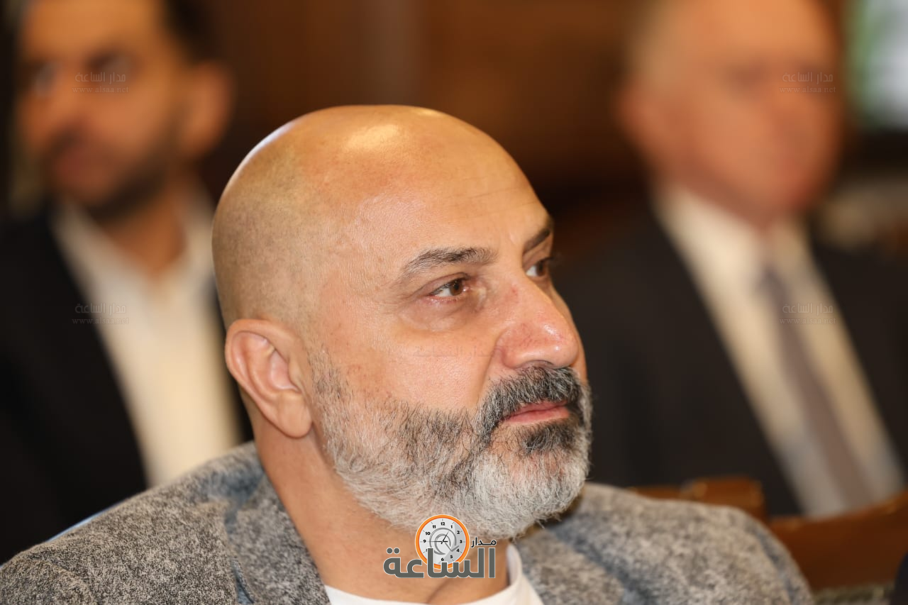 Madar Al-Saa Images 0.37825360724361634