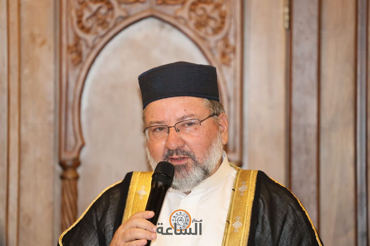 Madar Al-Saa Images 0.03681146209140518