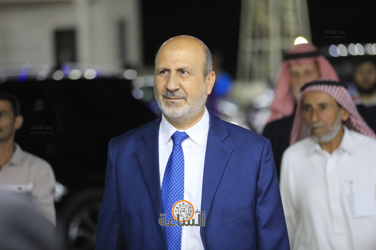 Madar Al-Saa Images 0.9823806610776609