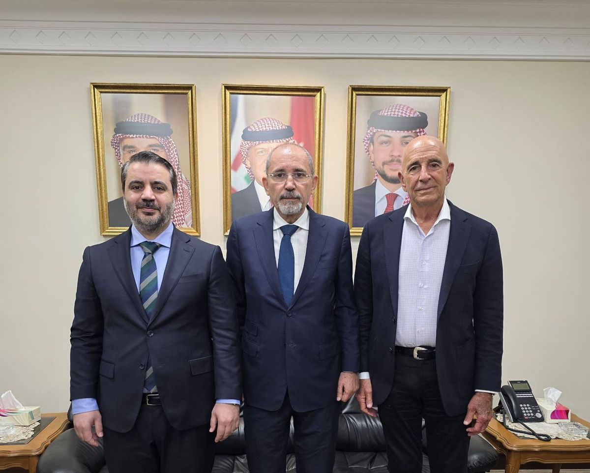 Madar Al-Saa Images 0.48210962224752096