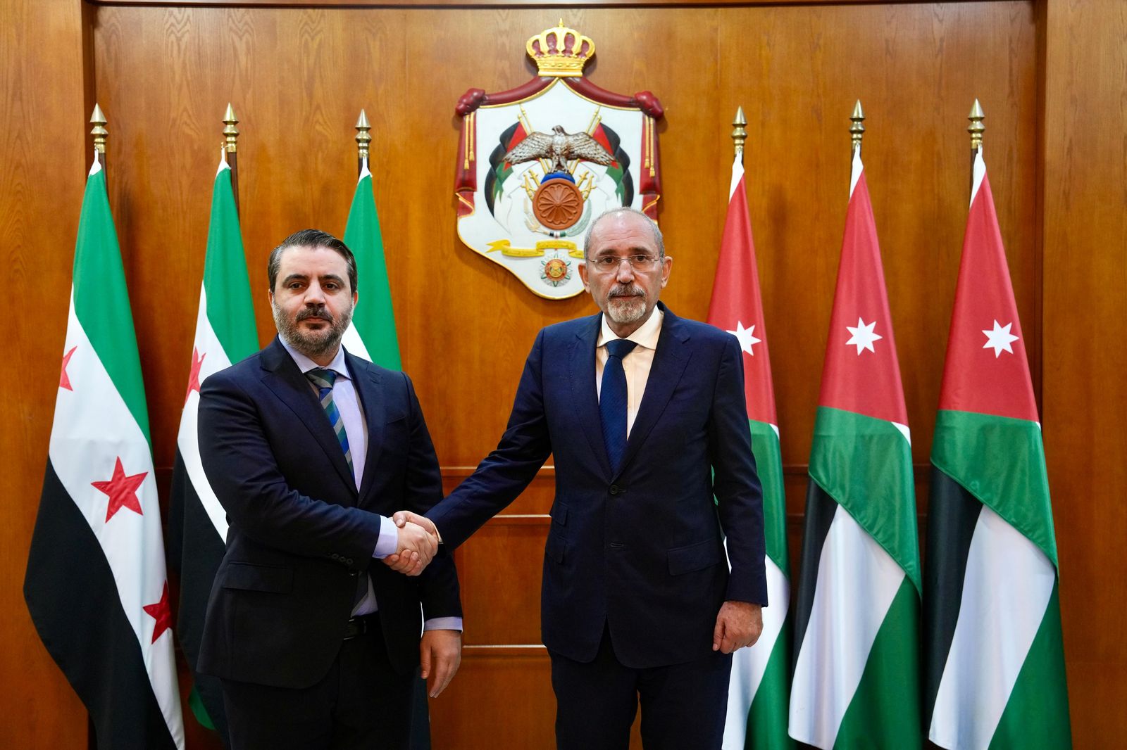 Madar Al-Saa Images 0.7150029986983802