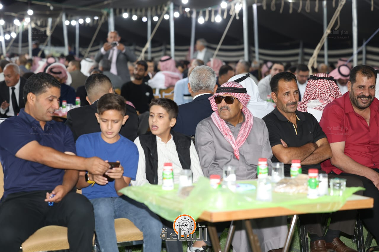 Madar Al-Saa Images 0.48156121491007164