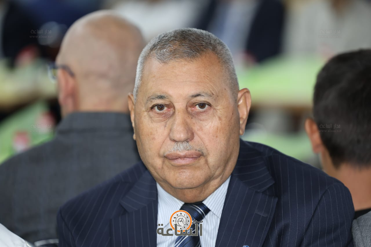 Madar Al-Saa Images 0.8936273843166269