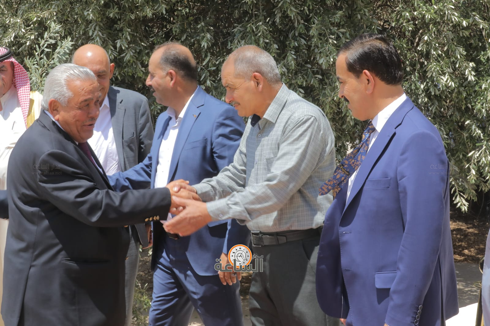 Madar Al-Saa Images 0.9944492323588137