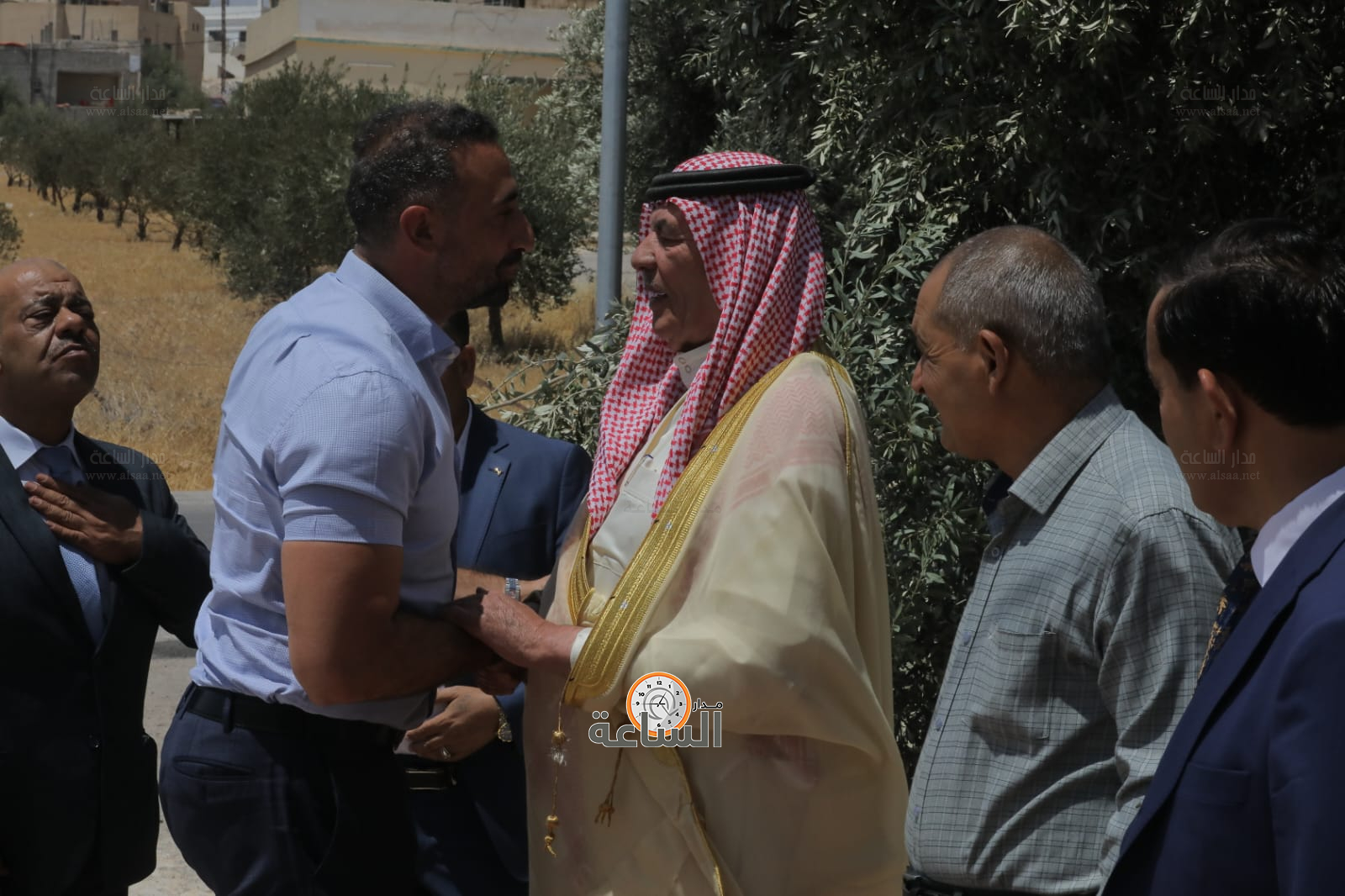 Madar Al-Saa Images 0.5711438622252392