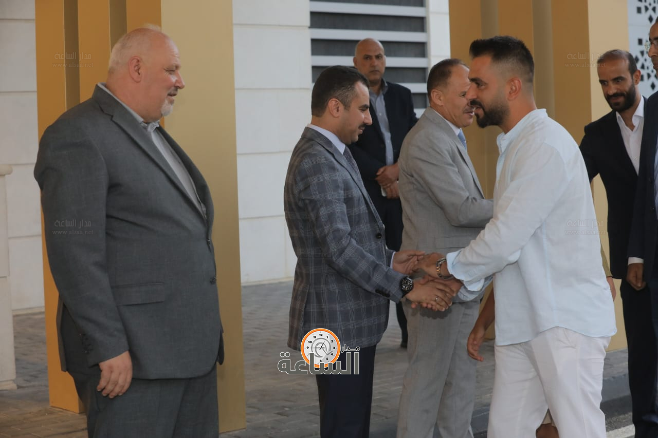 Madar Al-Saa Images 0.865016289246298