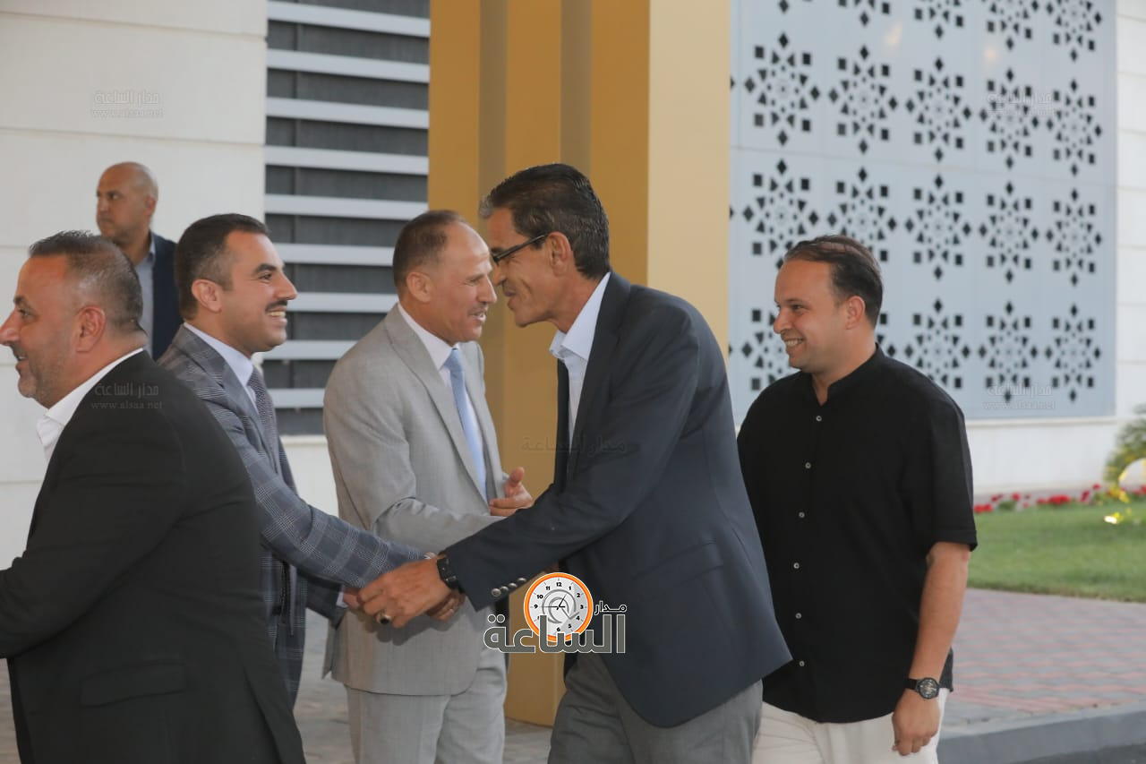 Madar Al-Saa Images 0.691281142837408