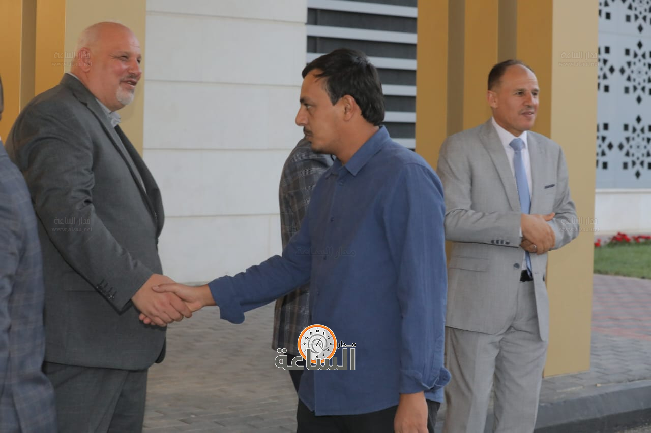 Madar Al-Saa Images 0.44222313131785107