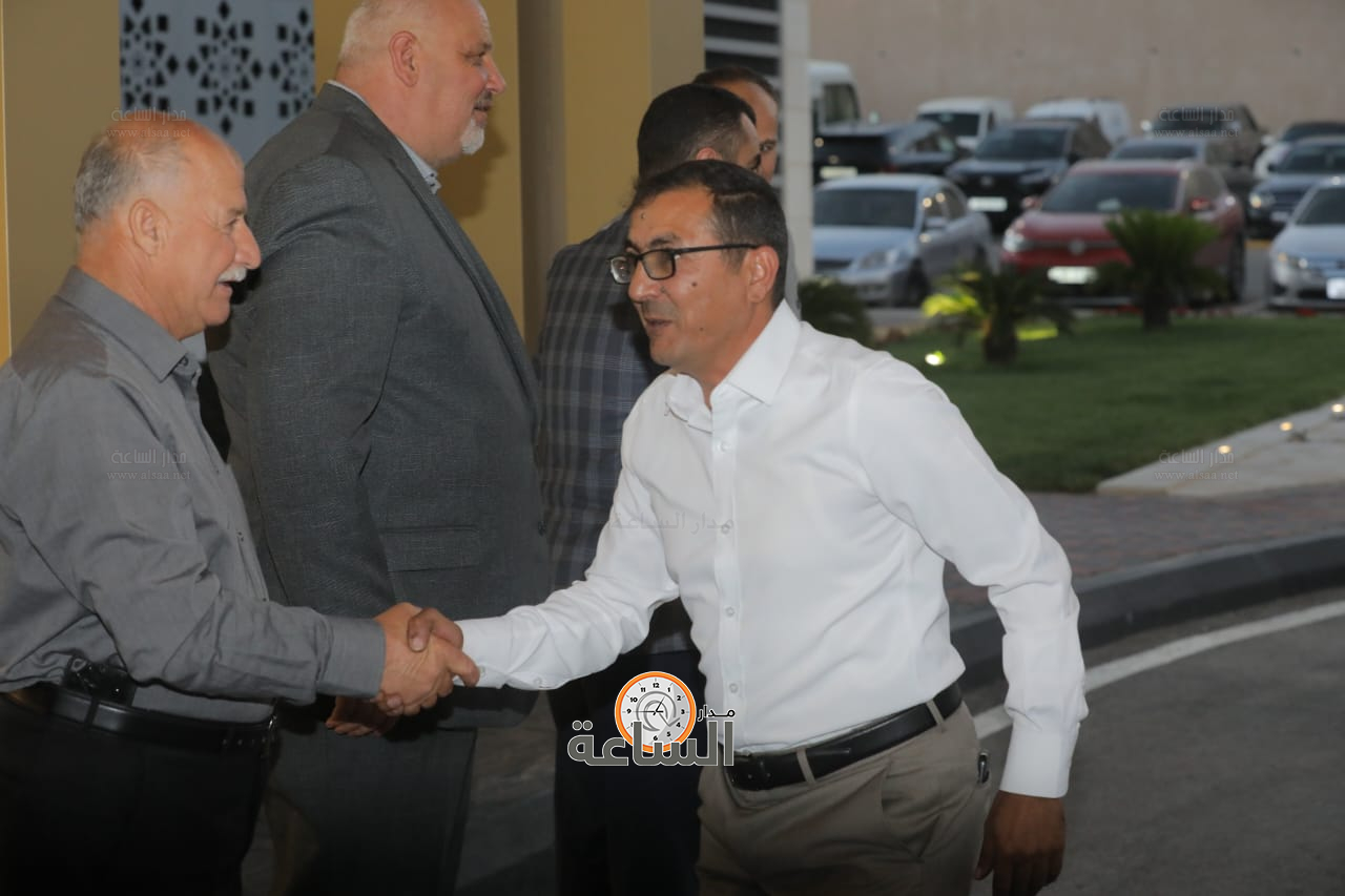 Madar Al-Saa Images 0.15766904729836595