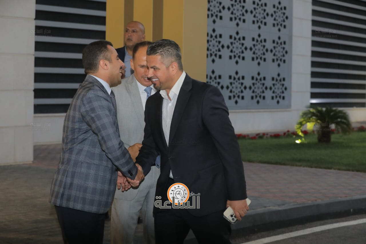 Madar Al-Saa Images 0.10381817716586406