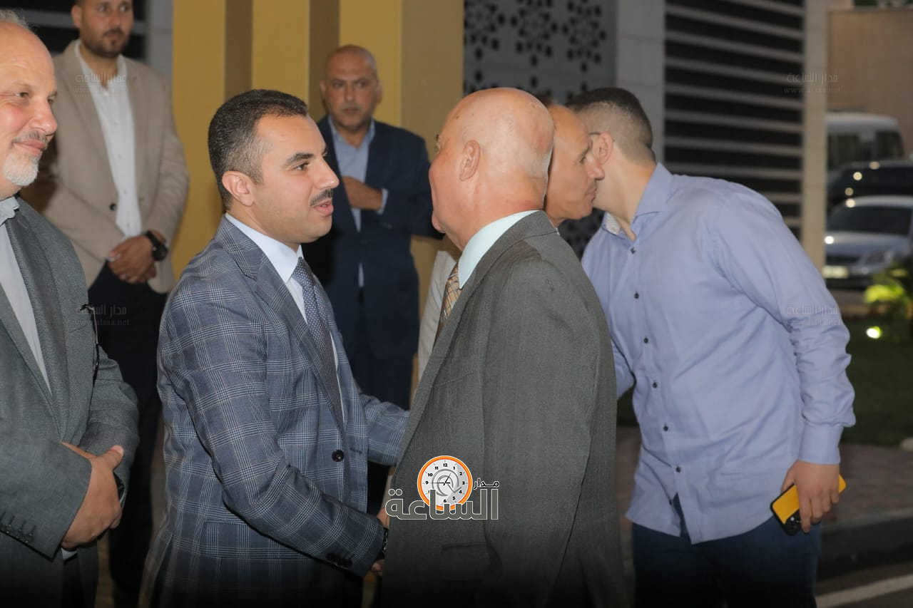 Madar Al-Saa Images 0.3103923101756244