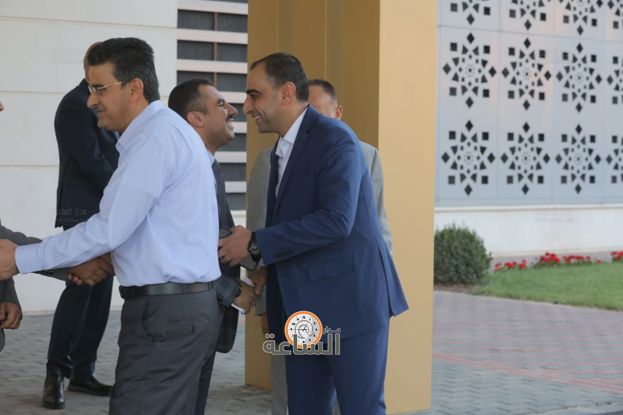 Madar Al-Saa Images 0.21425482678535668