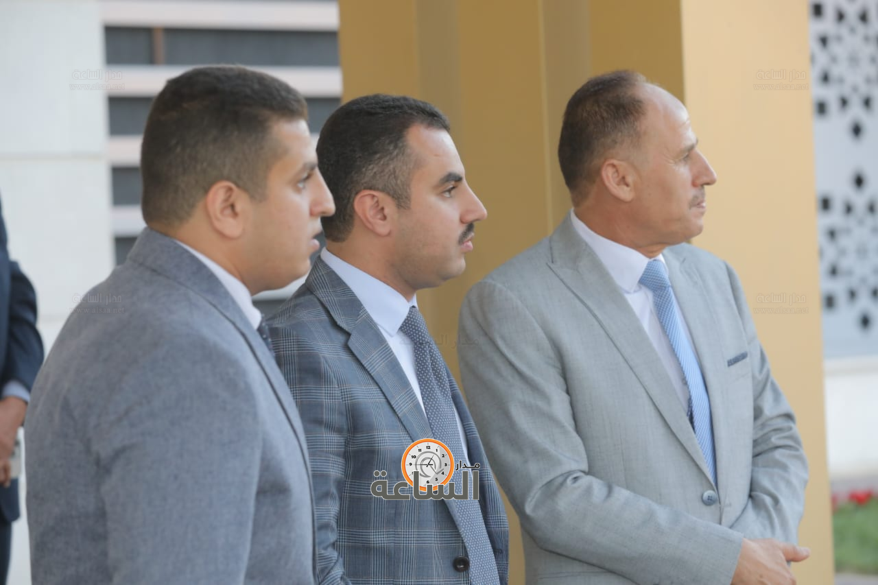 Madar Al-Saa Images 0.9673810610741432