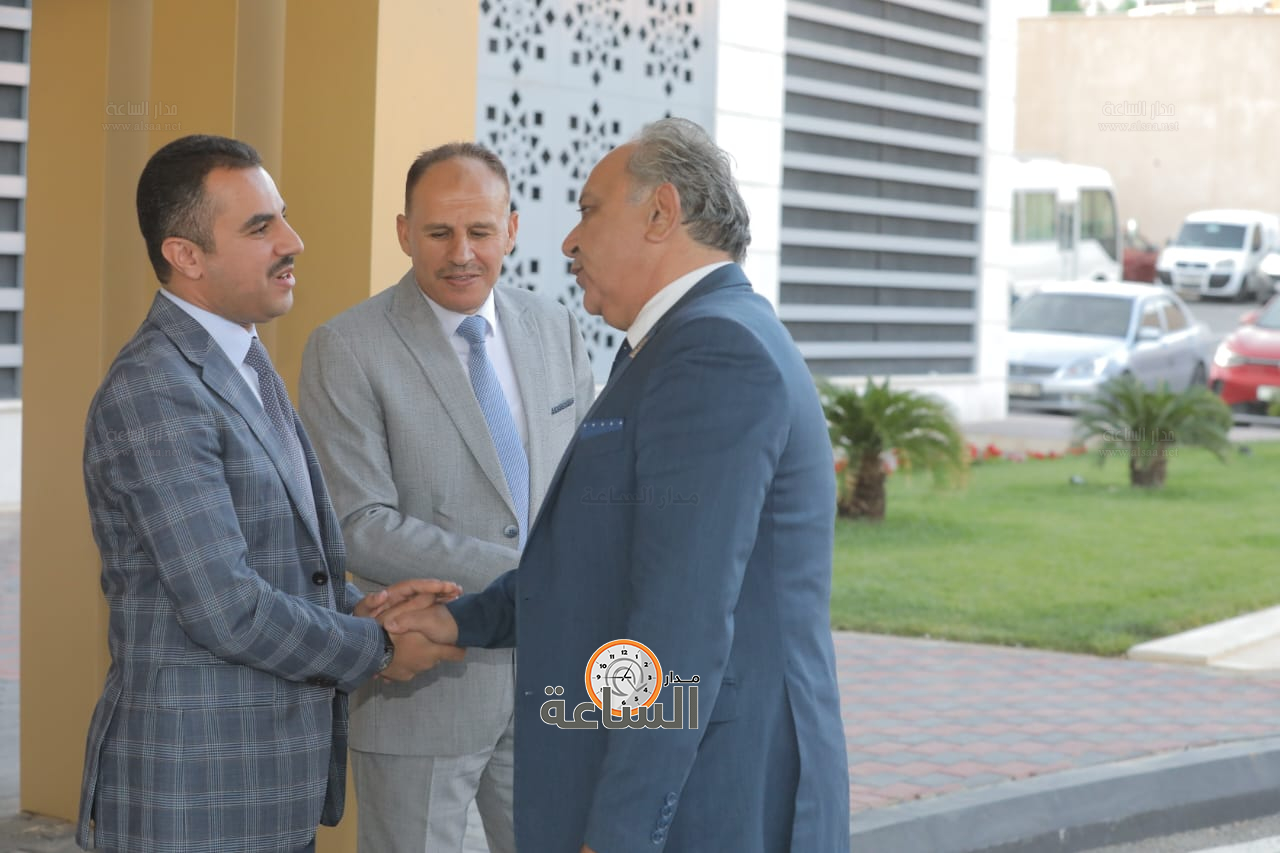 Madar Al-Saa Images 0.8413088256992978