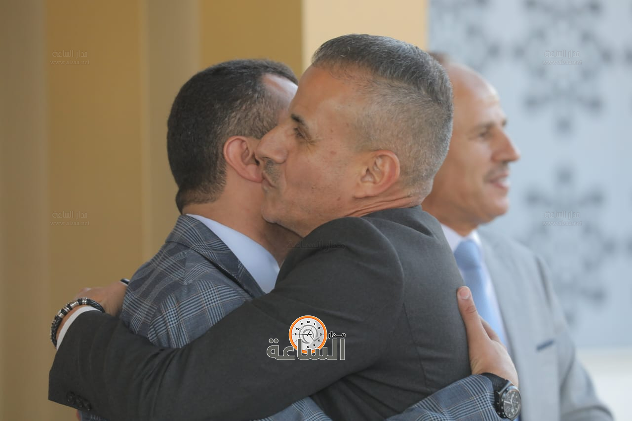 Madar Al-Saa Images 0.7331188925911218