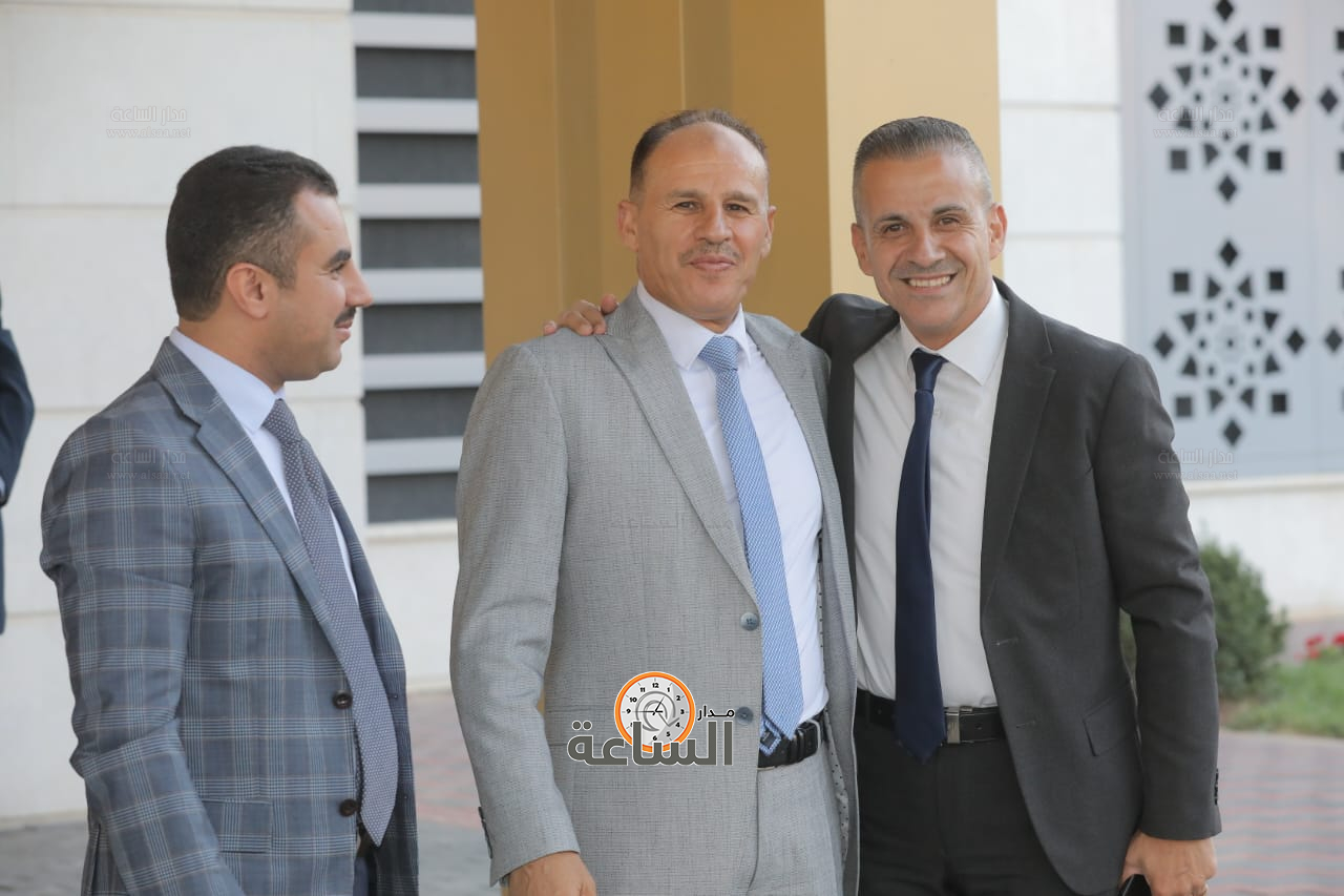 Madar Al-Saa Images 0.9198651090943298