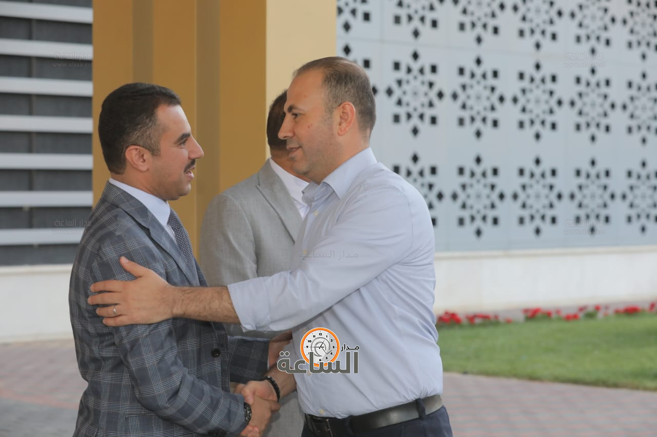 Madar Al-Saa Images 0.8502303460306964