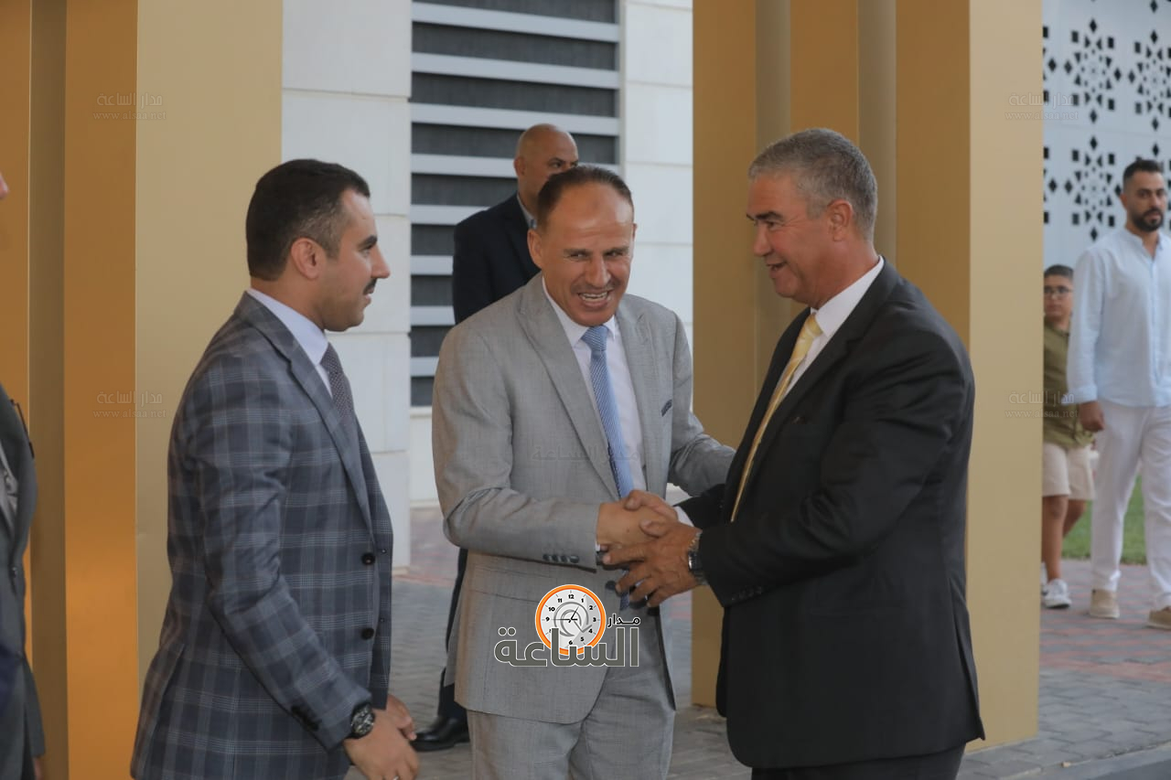 Madar Al-Saa Images 0.28861780100568457