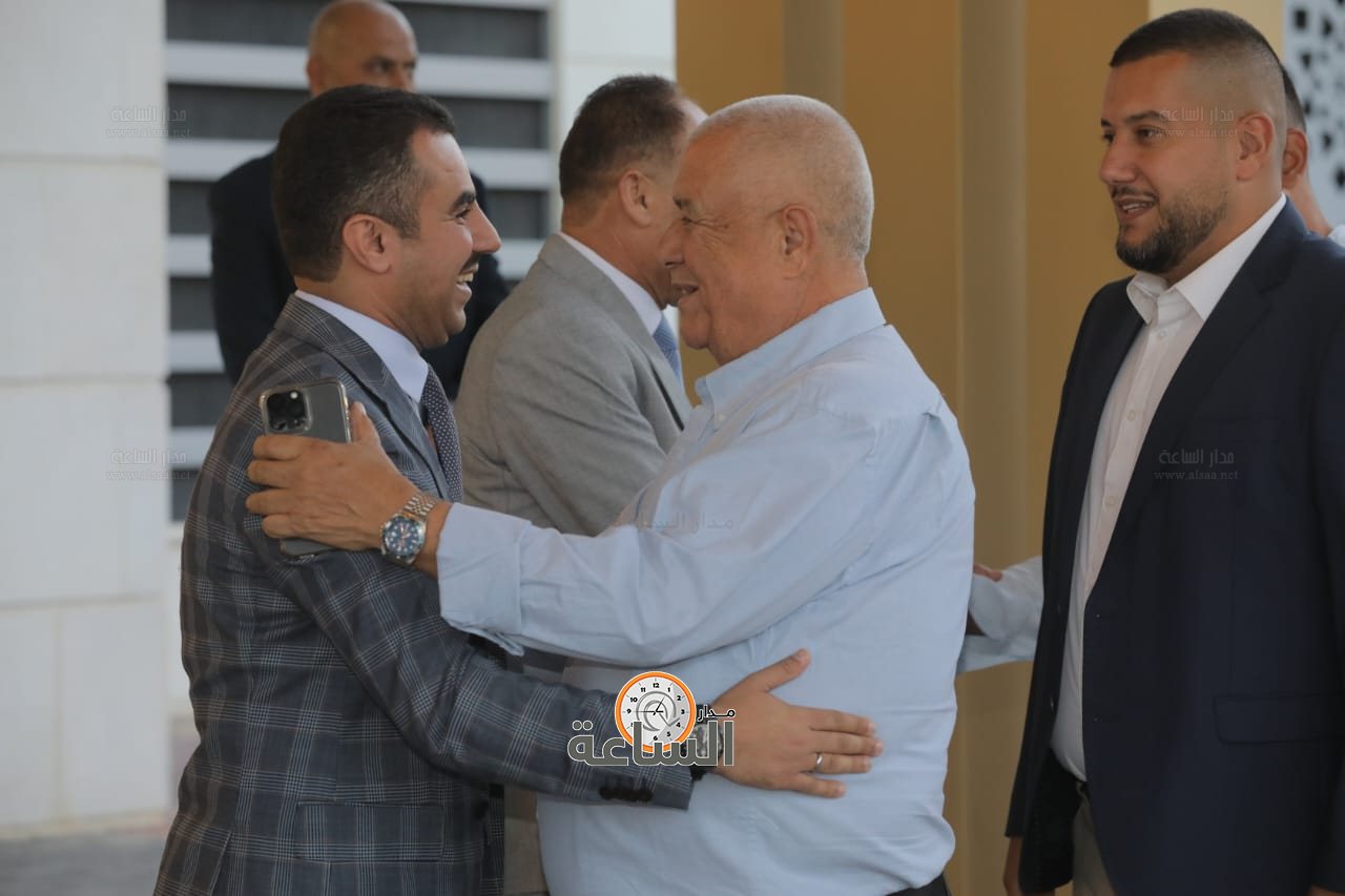 Madar Al-Saa Images 0.8715089133120577