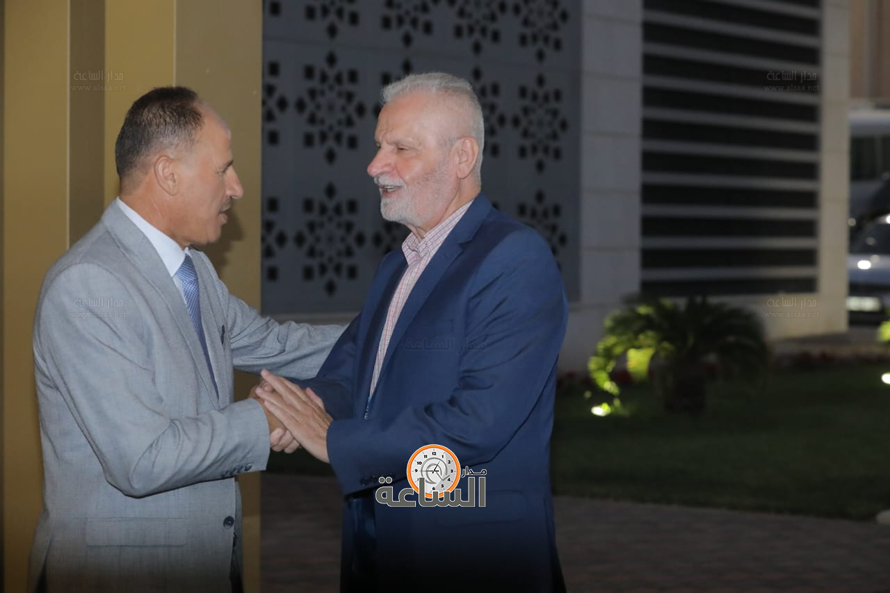 Madar Al-Saa Images 0.7882995407033891