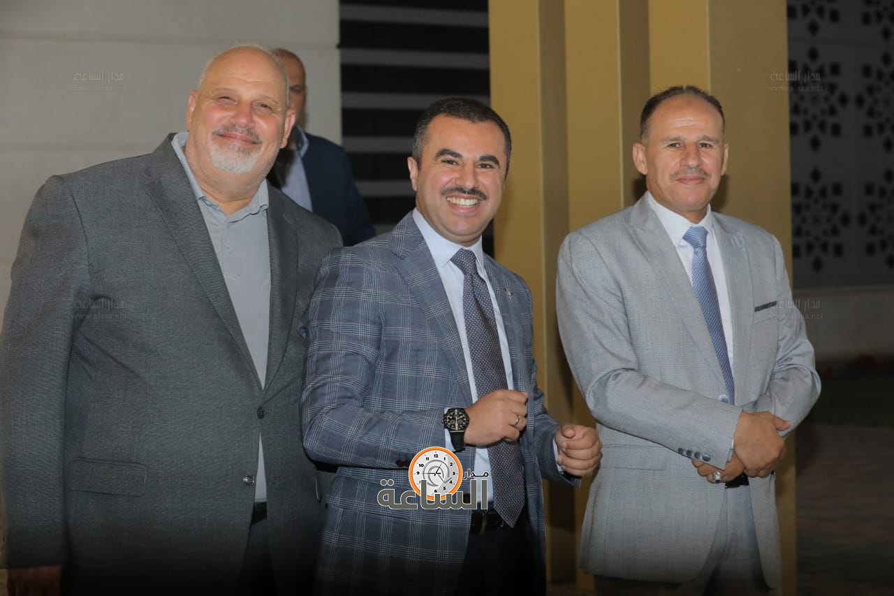 Madar Al-Saa Images 0.034069822693816754